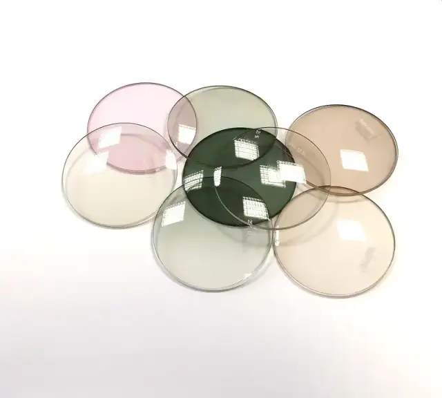 Ile kosztuje wymiana szkieł w okularach? Ekspert radzi