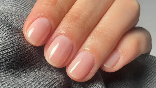 Mydlane paznokcie - co to jest i jak uzyskać ten efekt?