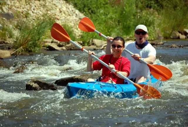 Spływ kajakowy Zawadzkie: Trasy, Ceny i Poradnik