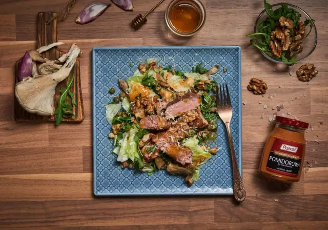 Kaczka i sałatka: Odkryj sekrety idealnych połączeń smaków