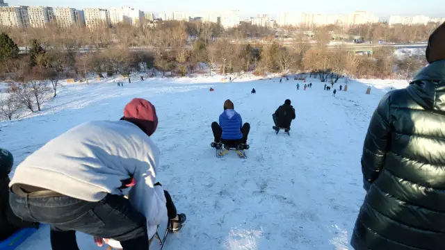 Gdzie na sanki w Polsce? Miasta, góry i bezpieczeństwo