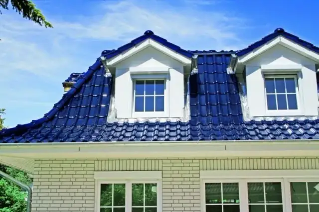 Dachówka matowa czy glazurowana: Różnice, zalety i wady