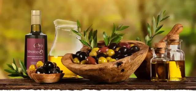 Oliwa z cytryną: na co pomaga? Wątroba, trawienie, odchudzanie