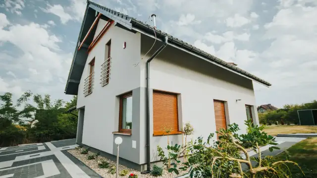 Czy zbierać faktury z budowy domu? Oto korzyści, które musisz znać