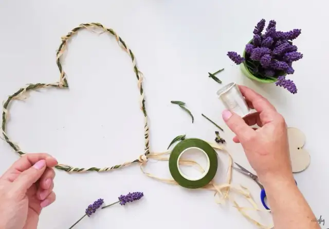 Jak zrobić ozdoby z lawendy? Przewodnik DIY Leonarda Sadowskiego