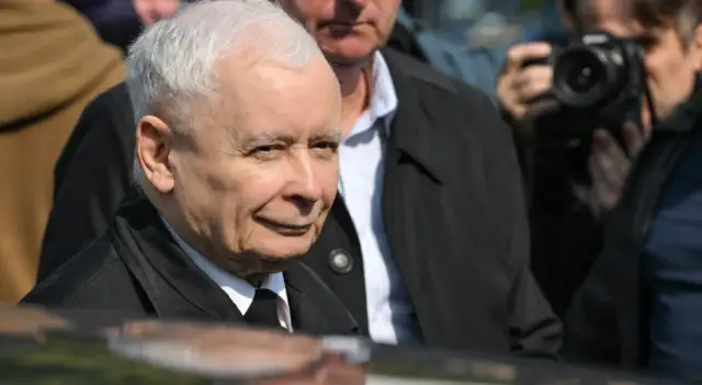 Emerytura Kaczyńskiego: ile zarabia? Dane i porównanie