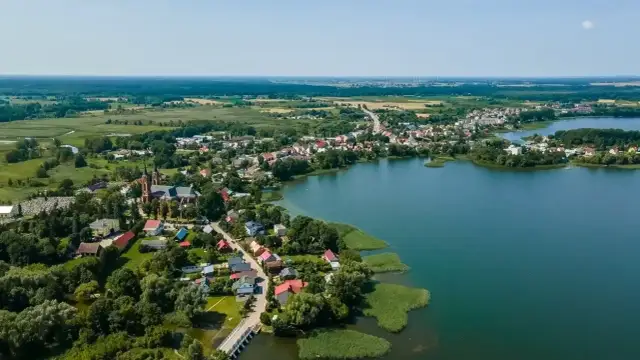 Jezioro Rajgrodzkie: piękne miejsca, wędkarstwo i atrakcje turystyczne