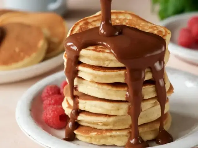 Jak zrobić sos czekoladowy z kakao w prosty sposób i bez problemów