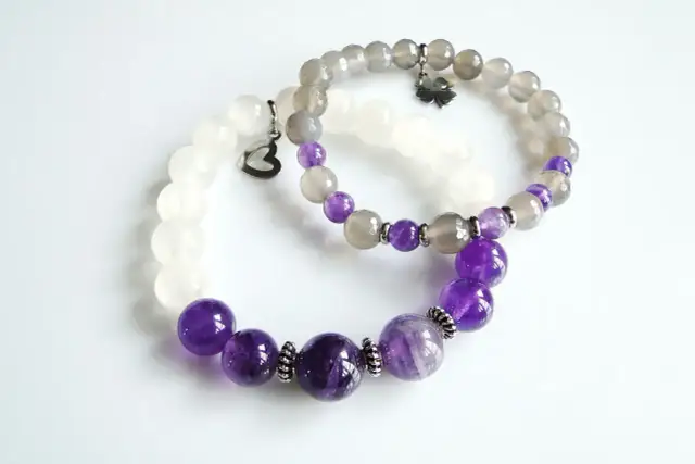 Jak łatwo stworzyć bransoletki z koralików DIY - inspiracje i porady