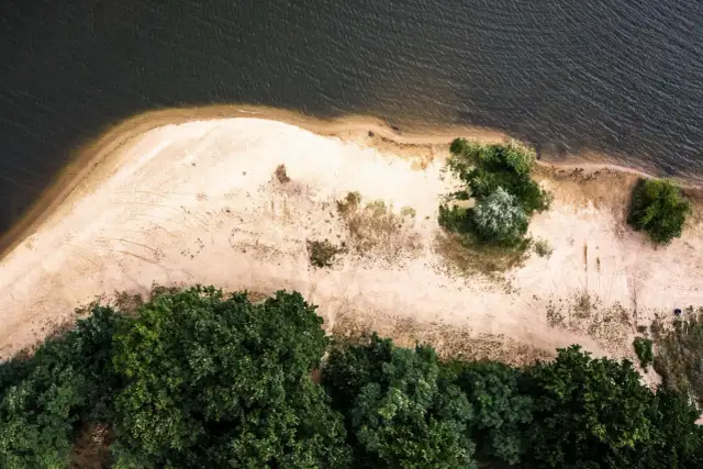Jezioro Nyskie: Tajemnice, atrakcje i historia, które musisz poznać