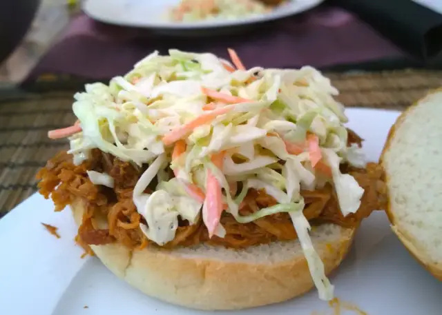 Surówka z białej kapusty jak z restauracji? Oto sekrety szefów kuchni!