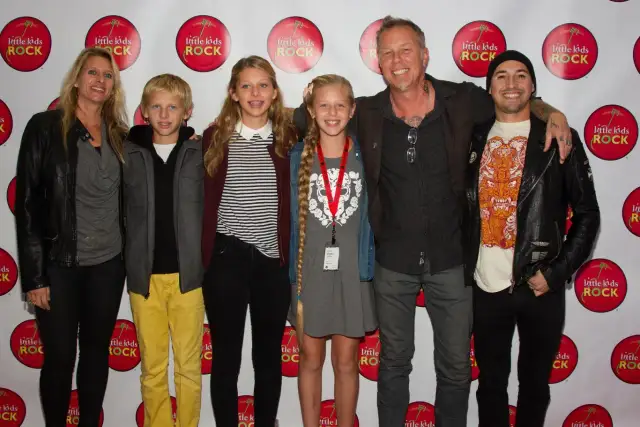 James Hetfield z rodziną i przyjaciółmi na evencie "Little Kids Rock".