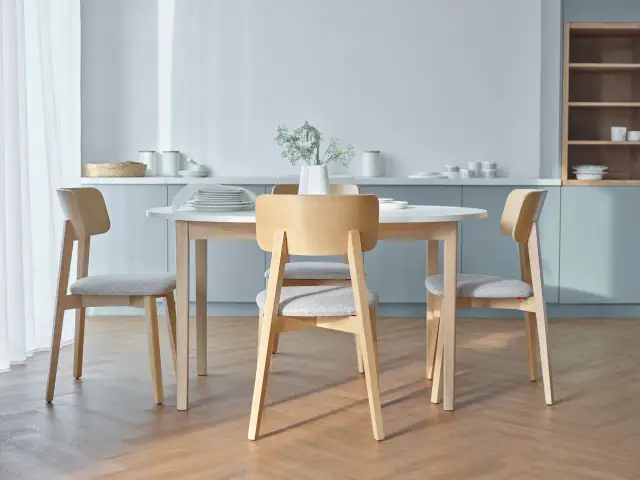 Krzesła do białego stołu: Jak wybrać idealne? Style i kolory