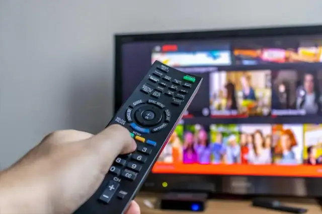 Sparuj pilot dekodera z TV: Proste kroki do pełnej wygody