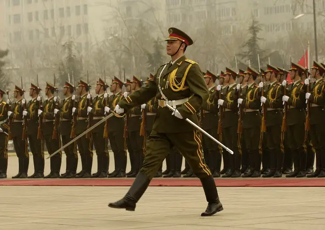 Stopień oficerski po studiach? Jak zostać podporucznikiem w Wojsku Polskim