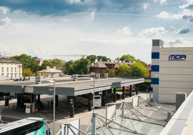 Skąd Mat Bus odjeżdża w Krakowie? Pełny przewodnik MDA
