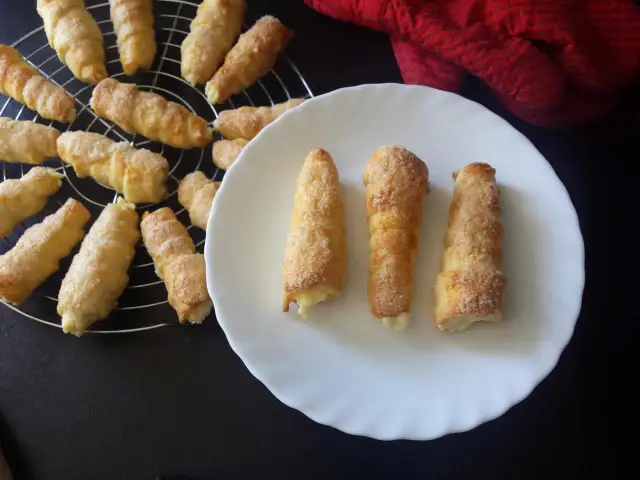 Rurki z kremem przepis na ciasto, które zachwycą Twoich gości