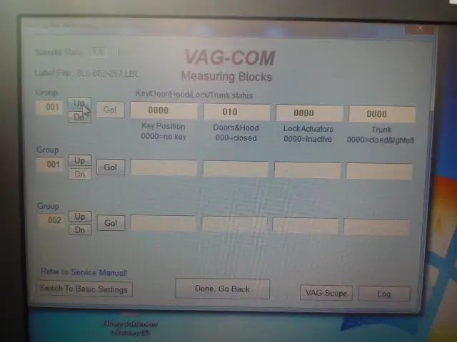 Ekran komputera z programem VAG-COM, pokazujący okno "Measuring Blocks" z danymi kluczyka Audi.