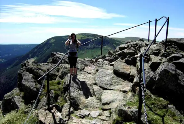 Najtrudniejszy szlak na Śnieżkę? Czerwony vs Czarny!