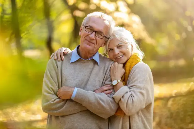 Senior w Polsce: wiek, prawa, ulgi. Odkryj pełnię możliwości!