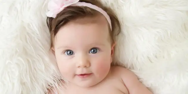 Kiedy dziecko widzi normalnie? etapy rozwoju wzroku i niepokojące objawy