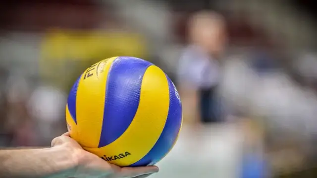 Ile punktów w secie siatkówki? Zasady, tie-break i przewagi