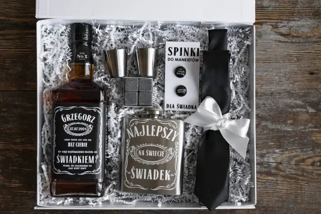 Naklejka na whisky czy zostaniesz moim świadkiem - kreatywne pomysły