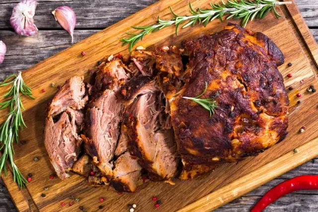 Poitrine d'agneau grillée au four : la recette parfaite pour régaler