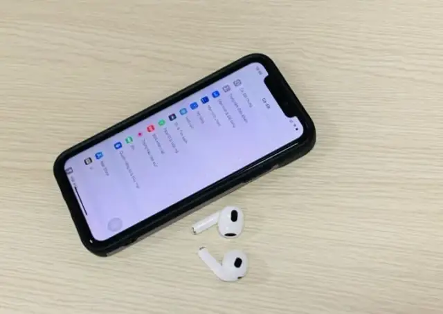 Jak wyłączyć dźwięk aparatu iPhone i robić zdjęcia dyskretnie