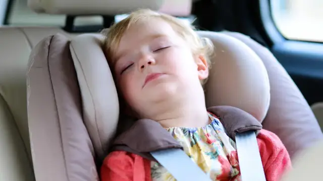 Jak wybrać najlepszą poduszkę podróżną dla dziecka, aby zapewnić komfort?