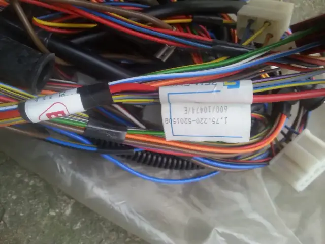 Wiązka elektryczna Fiat 126p - najlepsze opcje i ceny naprawy