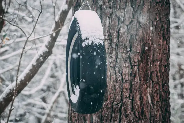 Czy w Polsce są obowiązkowe opony zimowe? Ważne informacje i zalecenia