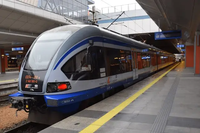 Komu przysługuje bilet dla seniora PKP? Sprawdź wymagania i zniżki