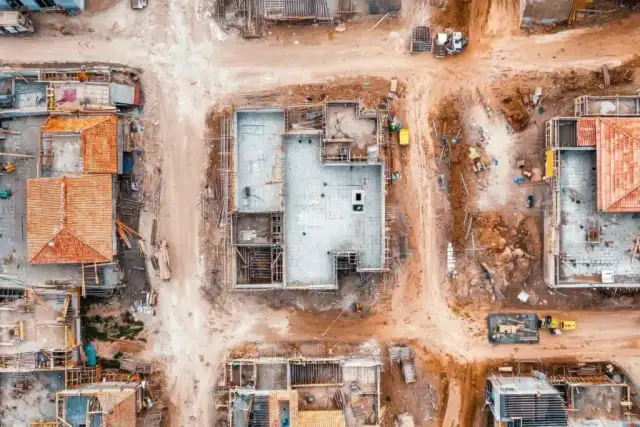 Na kogo pozwolenie na budowę? Odpowiedzi na kluczowe pytania