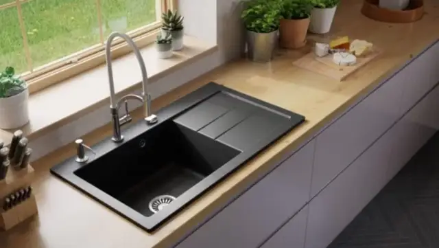 Wysokość okien: przepisy, kuchnia, łazienka, poddasze. Wszystko, co musisz wiedzieć.