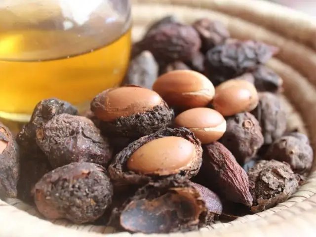 Pielęgnacja skóry po 30-tce: Jak zachować młody wygląd na dłużej?