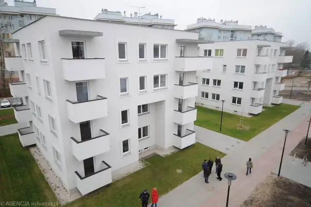 Mieszkanie socjalne po eksmisji: Czas oczekiwania i Twoje prawa