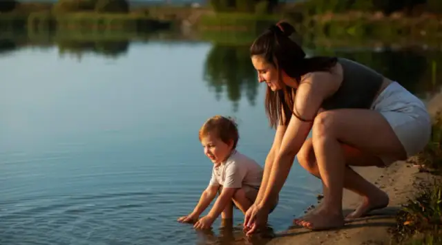 Gdzie z małym dzieckiem: najlepsze miejsca na rodzinne wakacje