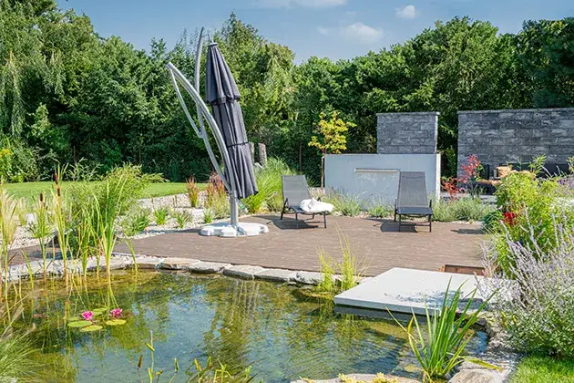 Jak złożyć parasol ogrodowy łatwo i bez ryzyka uszkodzenia