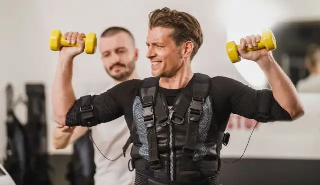 Trening EMS: co to, efekty i czy warto? Pełny przewodnik eksperta
