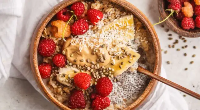 Co jeść przed treningiem o 6 rano, aby uniknąć dyskomfortu?