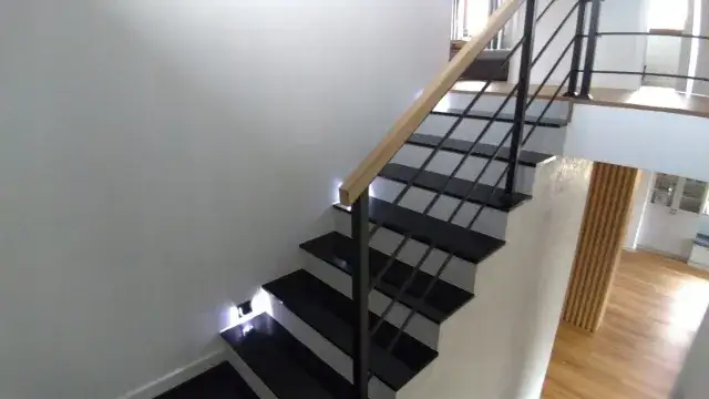 Schody z konglomeratu: cechy, wykorzystanie i jak je zainstalować?