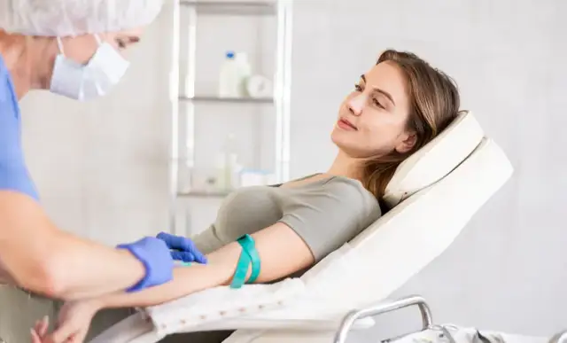 Ile kosztuje badanie estradiolu? Ceny, NFZ i co musisz wiedzieć.