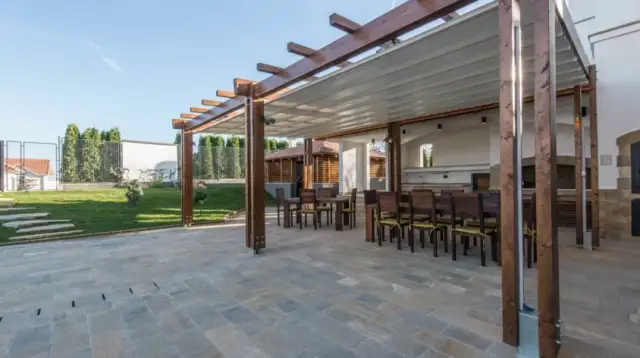 Jak zrobić pergolę tarasową - krok po kroku bez błędów i kosztów