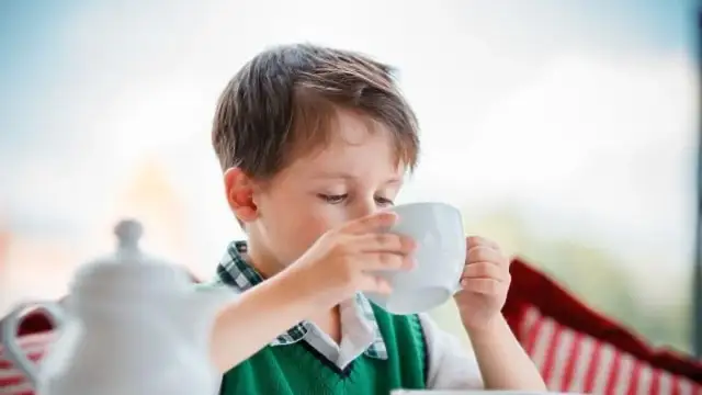 Jaka herbata dla niemowlaka? Bezpieczne i zdrowe wybory dla maluszka