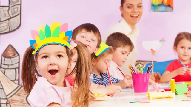 Dlaczego chcę pracować w żłobku? Odkryj emocjonalne korzyści tej pracy