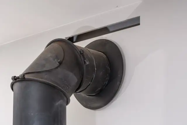 Jaka średnica komina do pieca na drewno? Sprawdź!