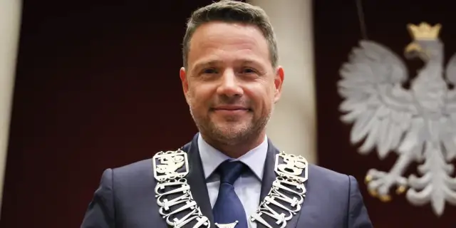 Ile zarabia prezydent Warszawy Rafał Trzaskowski? Zaskakujące kwoty!