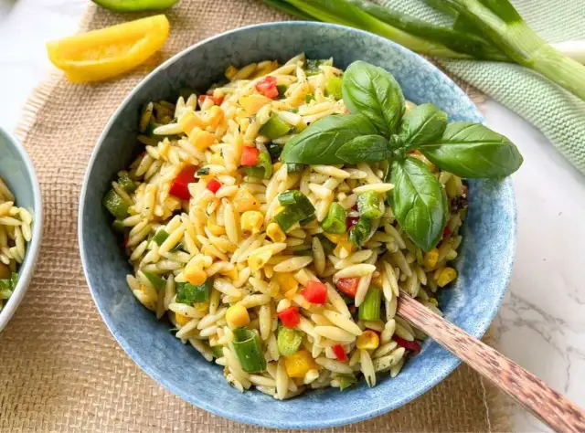 Griechischer Kritharaki-Salat: Einfaches Rezept & leckere Variationen