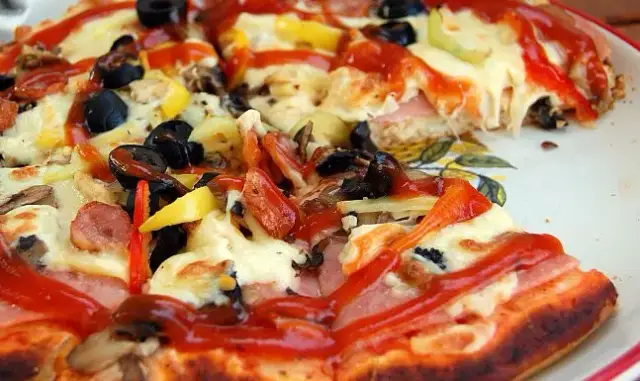 Pieczenie pizzy z Thermomixa: Czas, temperatura i triki eksperta